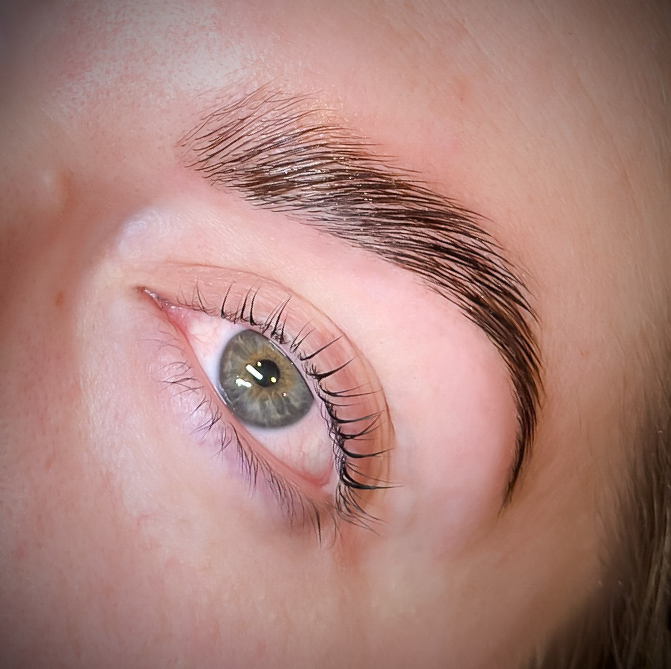 Brow lamination sjælland